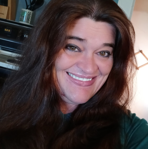 Meet your Posher, Beckie - Picture 1 of 1